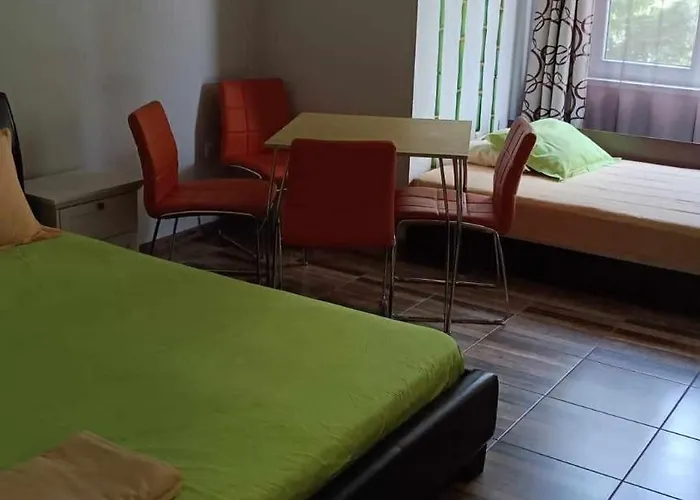 триo апарт Apartment *